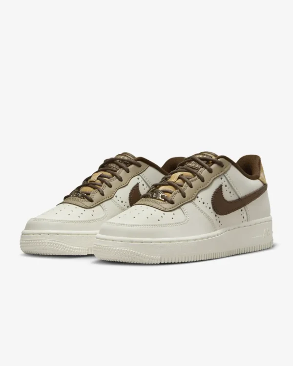 Nike Air Force 1 LV8 - Imagen 5