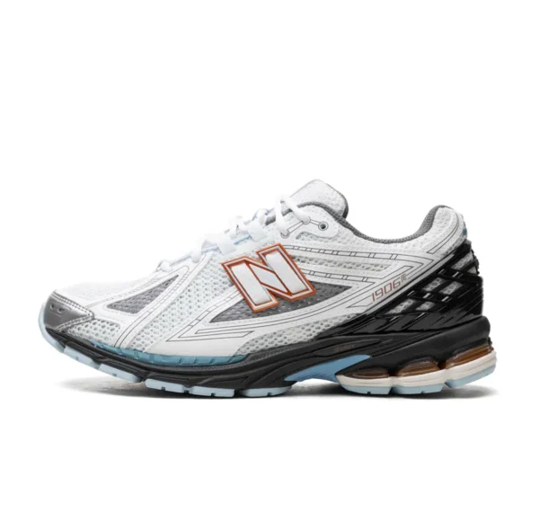 New Balance 1906R