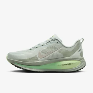 Nike Vomero 18