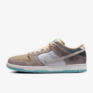 Nike SB Dunk Low Pro